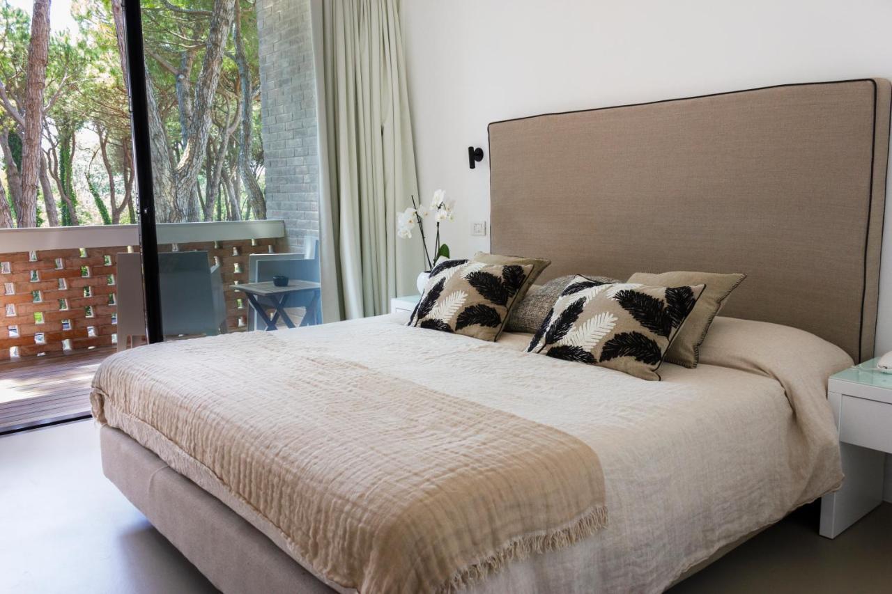 Hotel Mediterraneo Suite&Residence ลิโดดิเยโซโล ภายนอก รูปภาพ