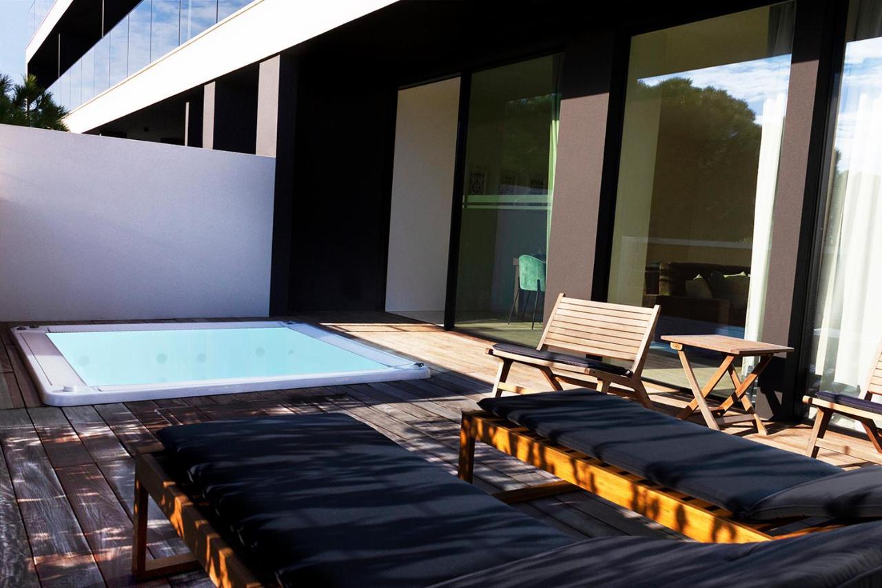 Hotel Mediterraneo Suite&Residence ลิโดดิเยโซโล ภายนอก รูปภาพ