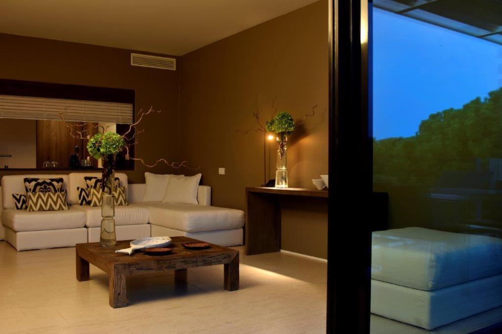 Hotel Mediterraneo Suite&Residence ลิโดดิเยโซโล ภายนอก รูปภาพ