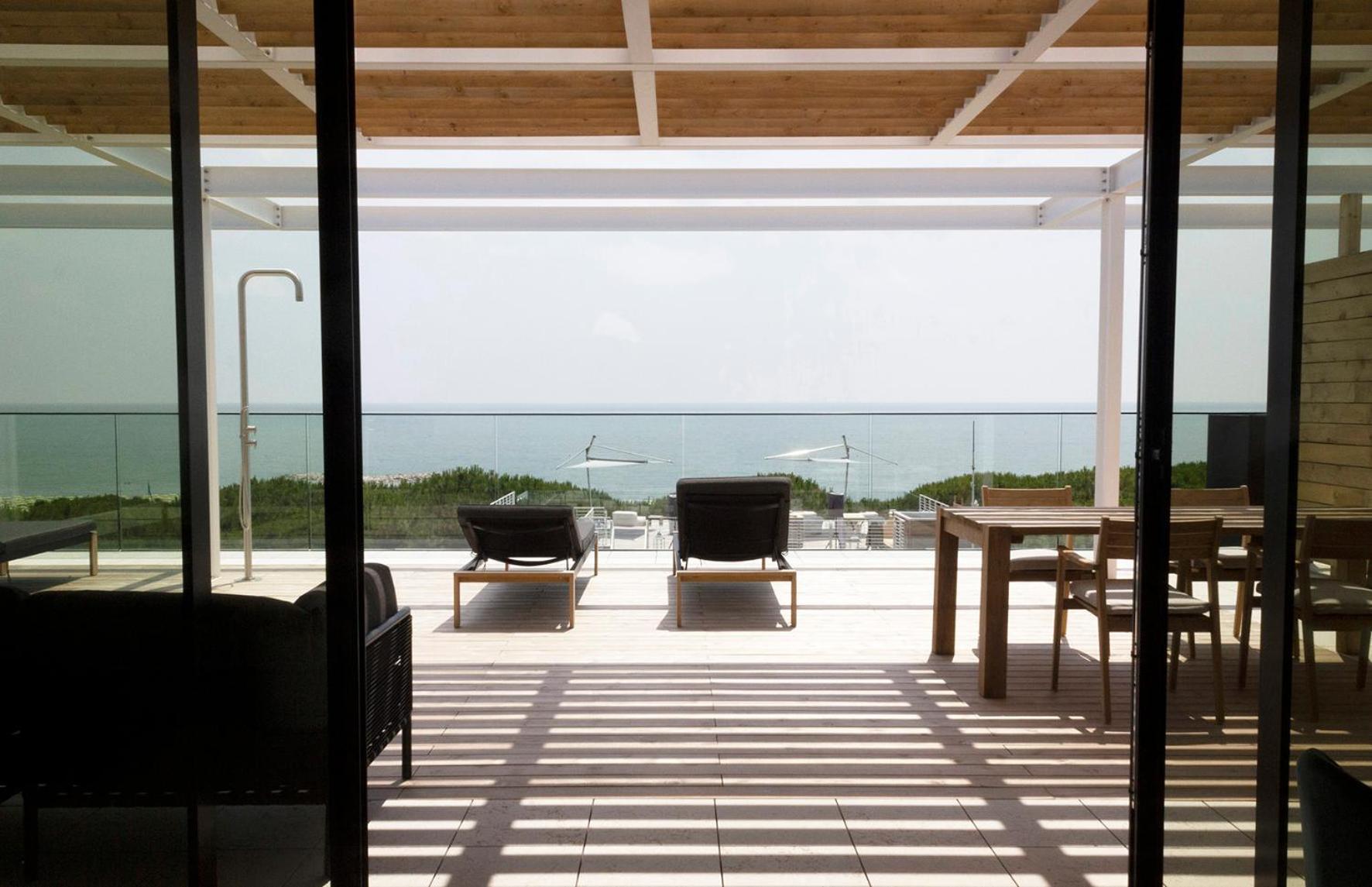 Hotel Mediterraneo Suite&Residence ลิโดดิเยโซโล ภายนอก รูปภาพ