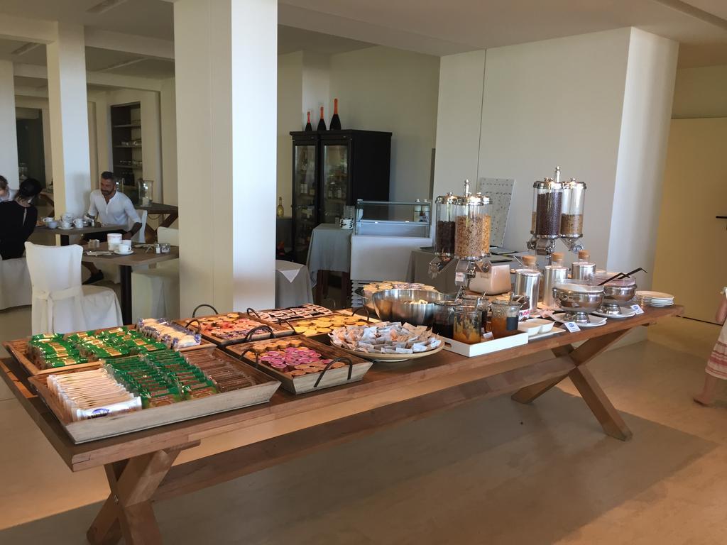 Hotel Mediterraneo Suite&Residence ลิโดดิเยโซโล ภายนอก รูปภาพ